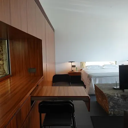 Sleeps 2 With Air Con And Wifi * Casal de Loivos